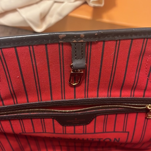 Louis Vuitton Neverfull MM - Picture 12 of 14